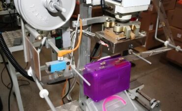 Serviço de hot-stamping em Jandira: como garantir acabamento preciso, produtividade e padrão industrial
