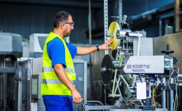 Empresa Especializada em Rotulagem Industrial: Como Ganhar Precisão, Agilidade e Controle